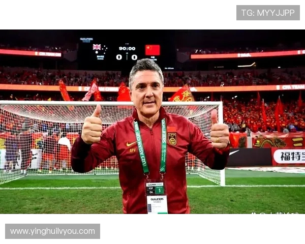 国足热身赛迎战伊拉克全力备战亚洲杯展现团队实力与战术调整 国足热身赛迎战伊拉克全力备战亚洲杯展现团队实力与战术调整