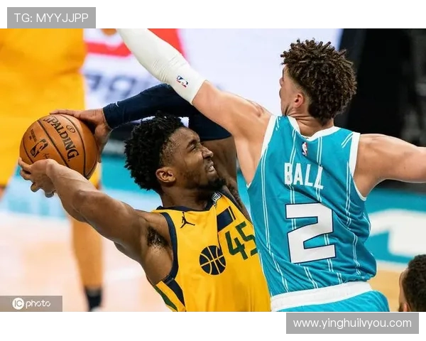 雷霆与魔术激战三月三十日精彩回顾与赛后分析