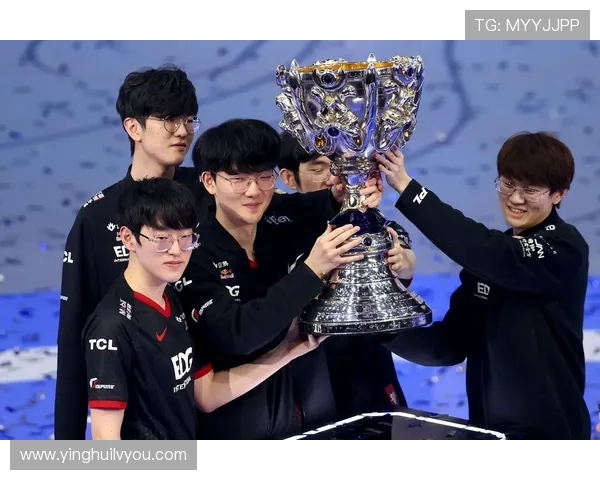 EDG中路选手表现分析：突破与失误的双重影响探讨