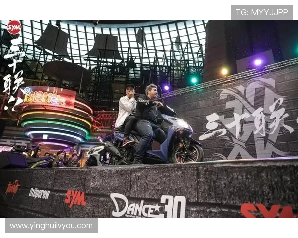 南京街舞队在马拉松大满贯中的耐力挑战与精彩表现分析